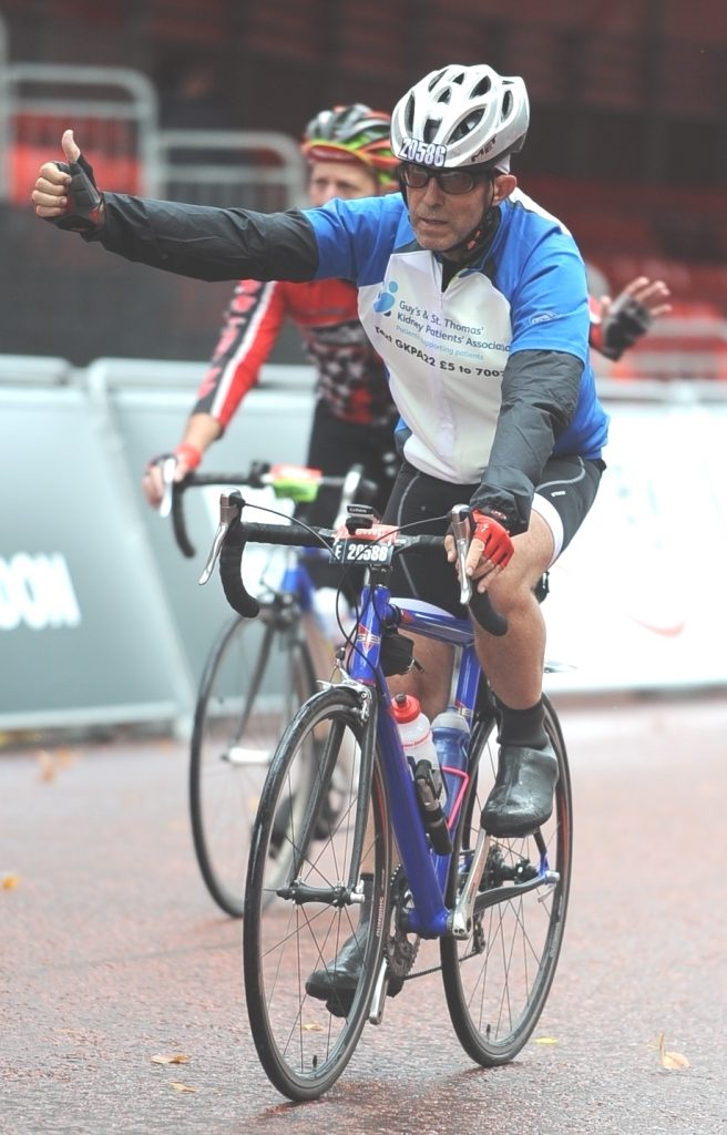 Ridelondon Chris Crossing the line